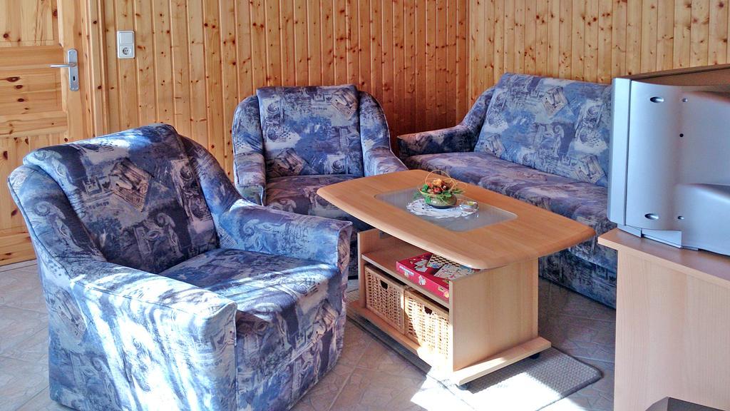 Bungalow Am Waldrand Barth Luaran gambar
